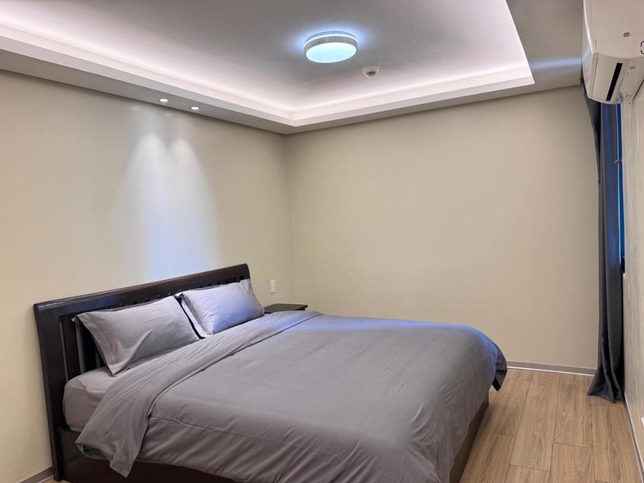 L Condotel Paranaque City 객실 사진