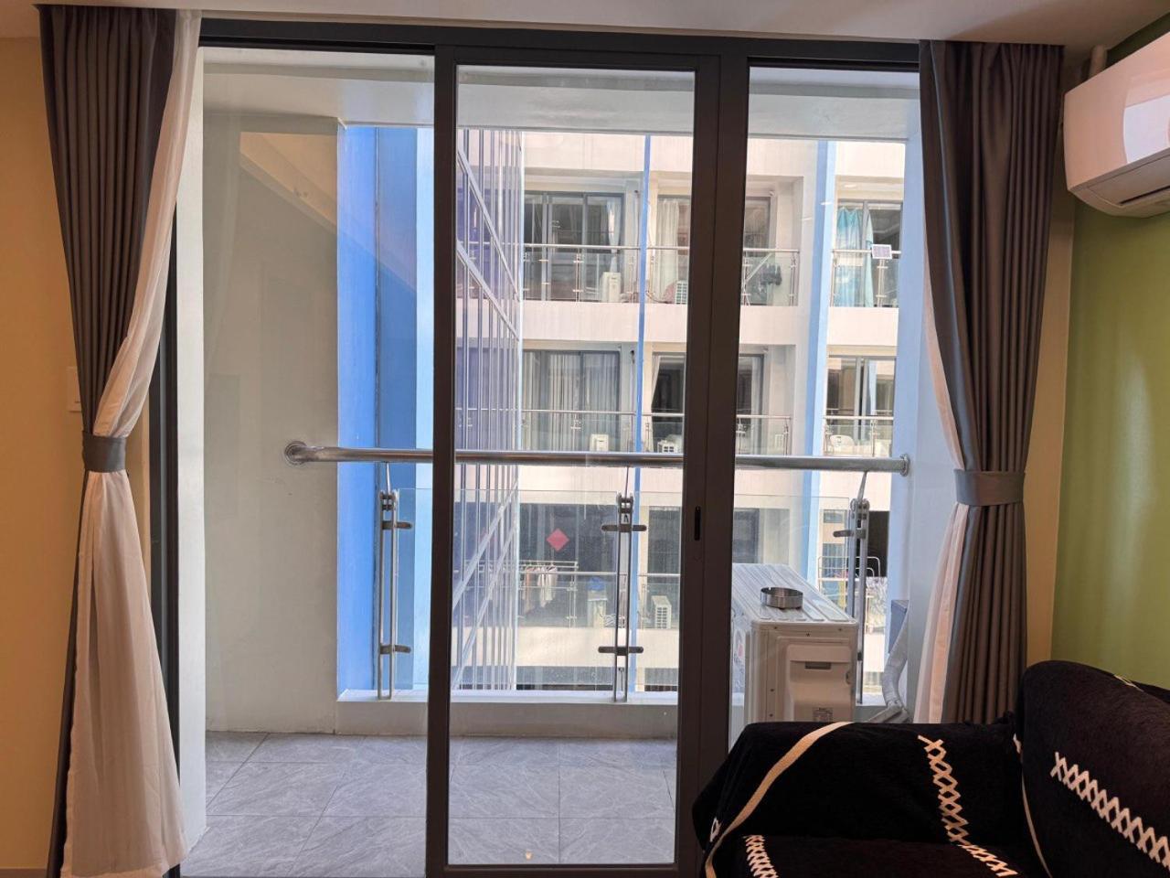 L Condotel Paranaque City 객실 사진