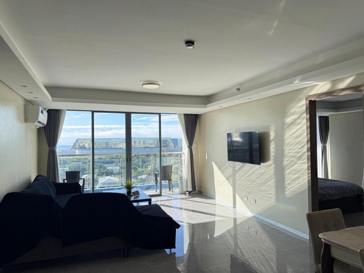 L Condotel Paranaque City 객실 사진