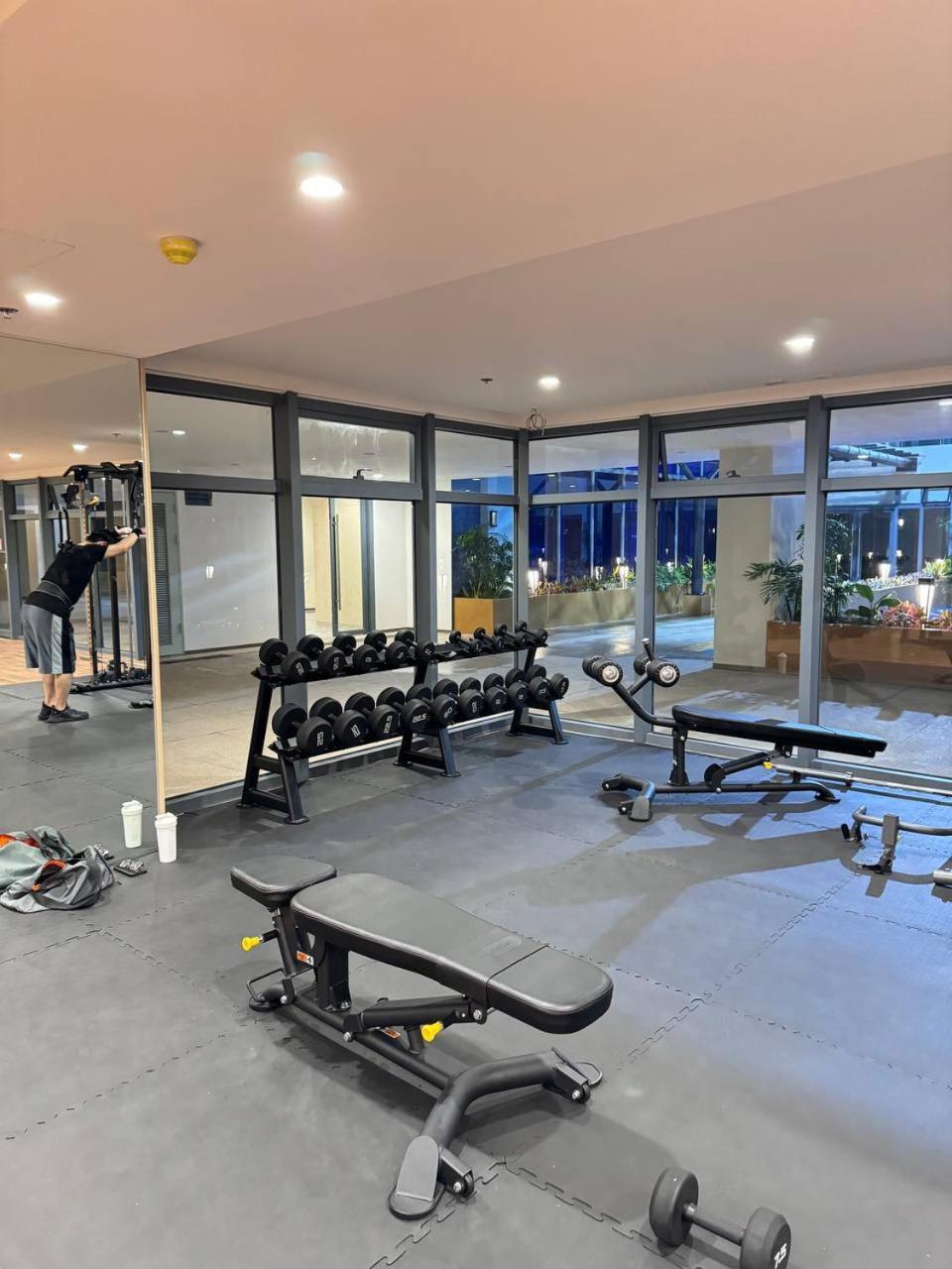 L Condotel Paranaque City 외부 사진
