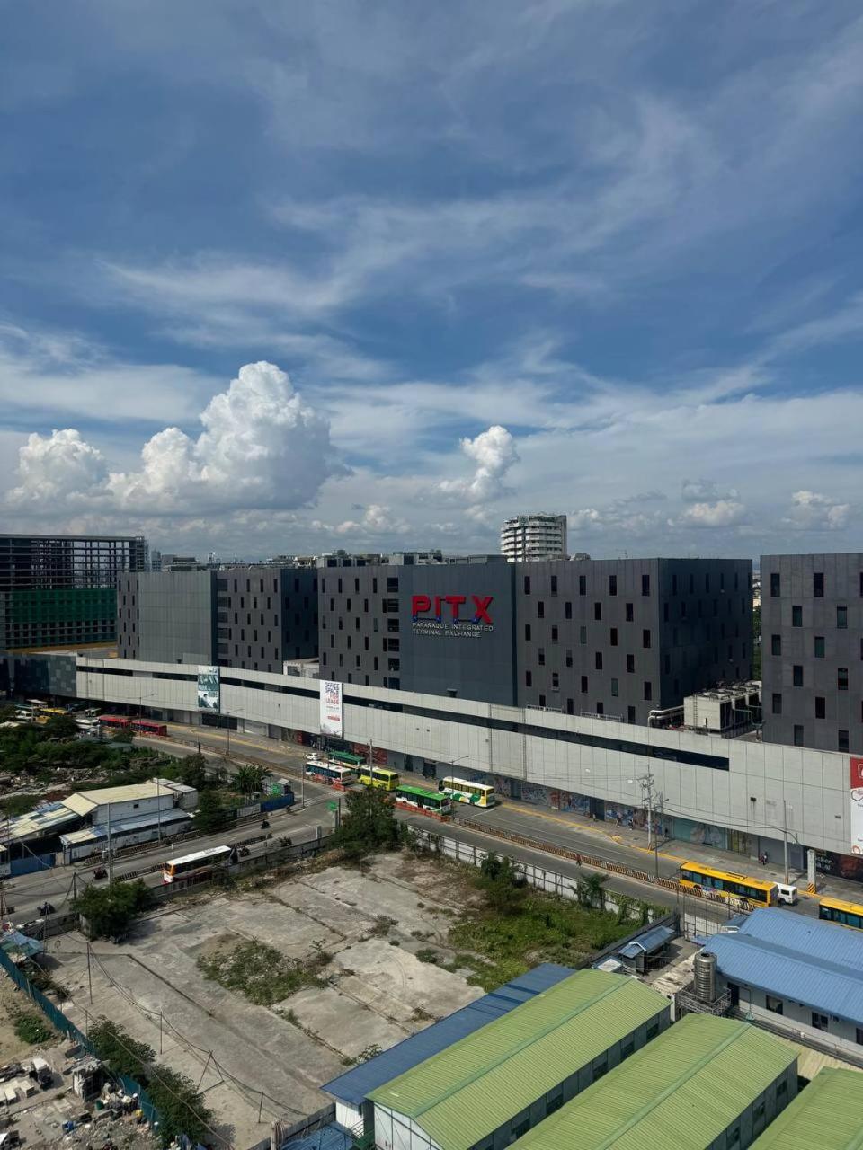 L Condotel Paranaque City 외부 사진