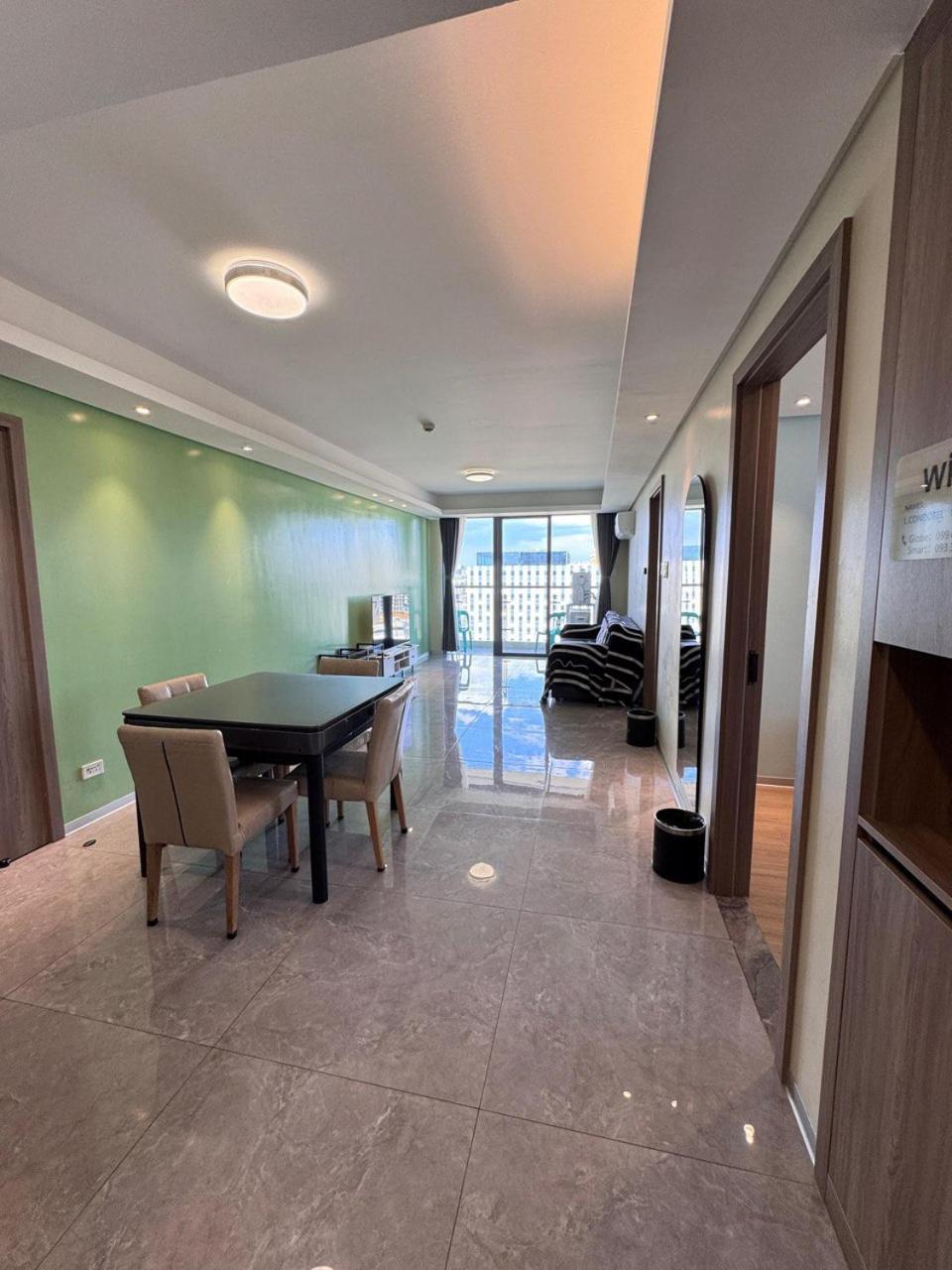 L Condotel Paranaque City 객실 사진