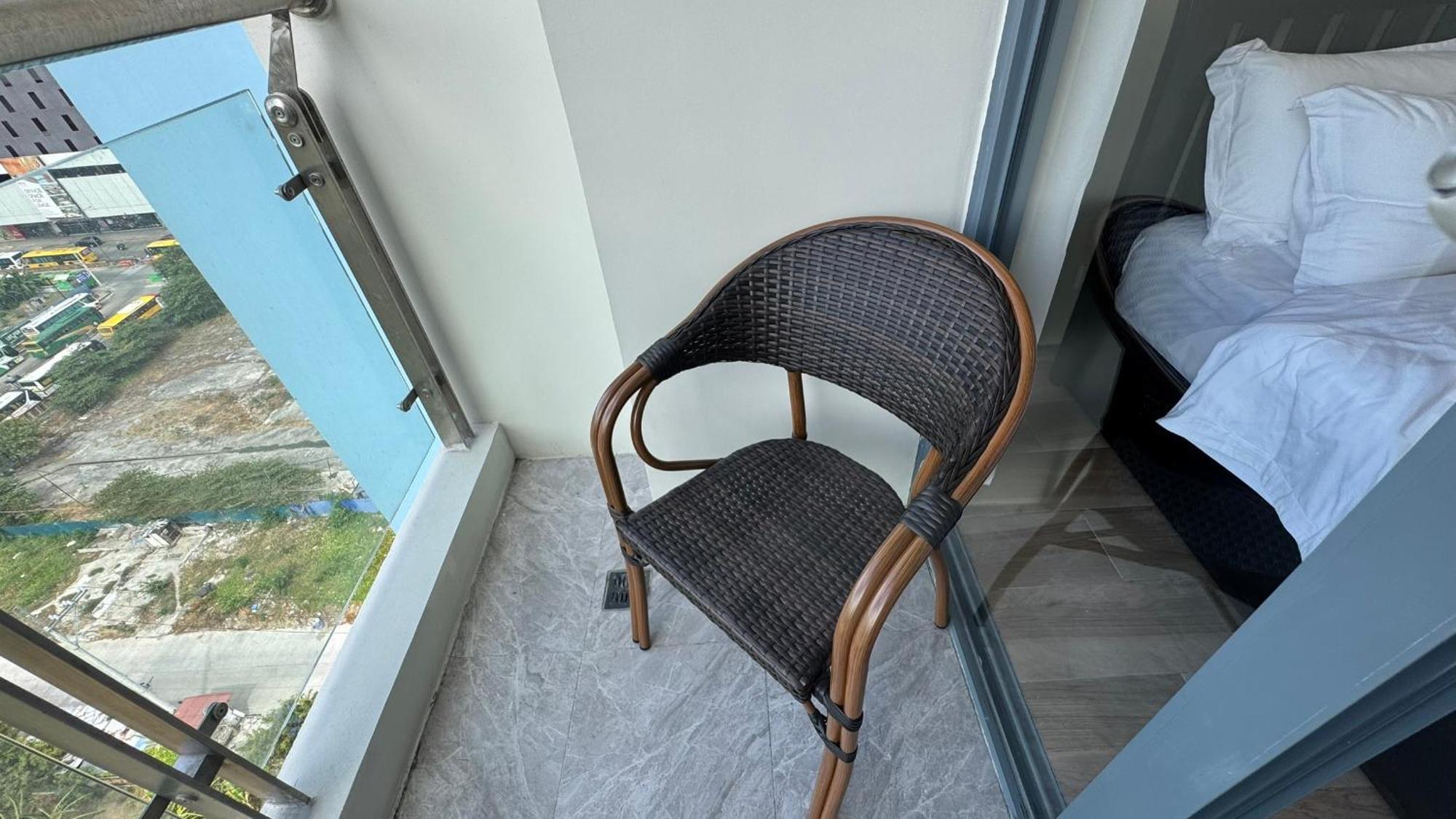 L Condotel Paranaque City 외부 사진
